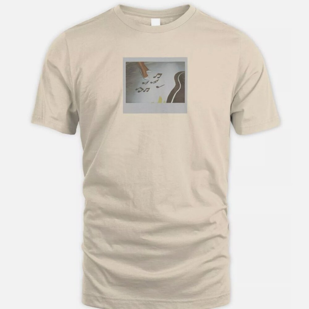 A24 Priscilla Music Polaroid Tee Sofia Coppola - Size M - Cream - NEW